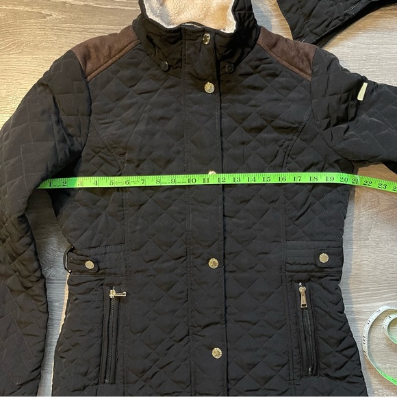 *Quilted Black Jacket - Fleece Lined Hood & Gold Accents - Picture 10 of 10